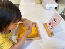 Load image into Gallery viewer, BUNDLE First 100 Chinese Character flash cards &amp; Sand Tray sensory learning
